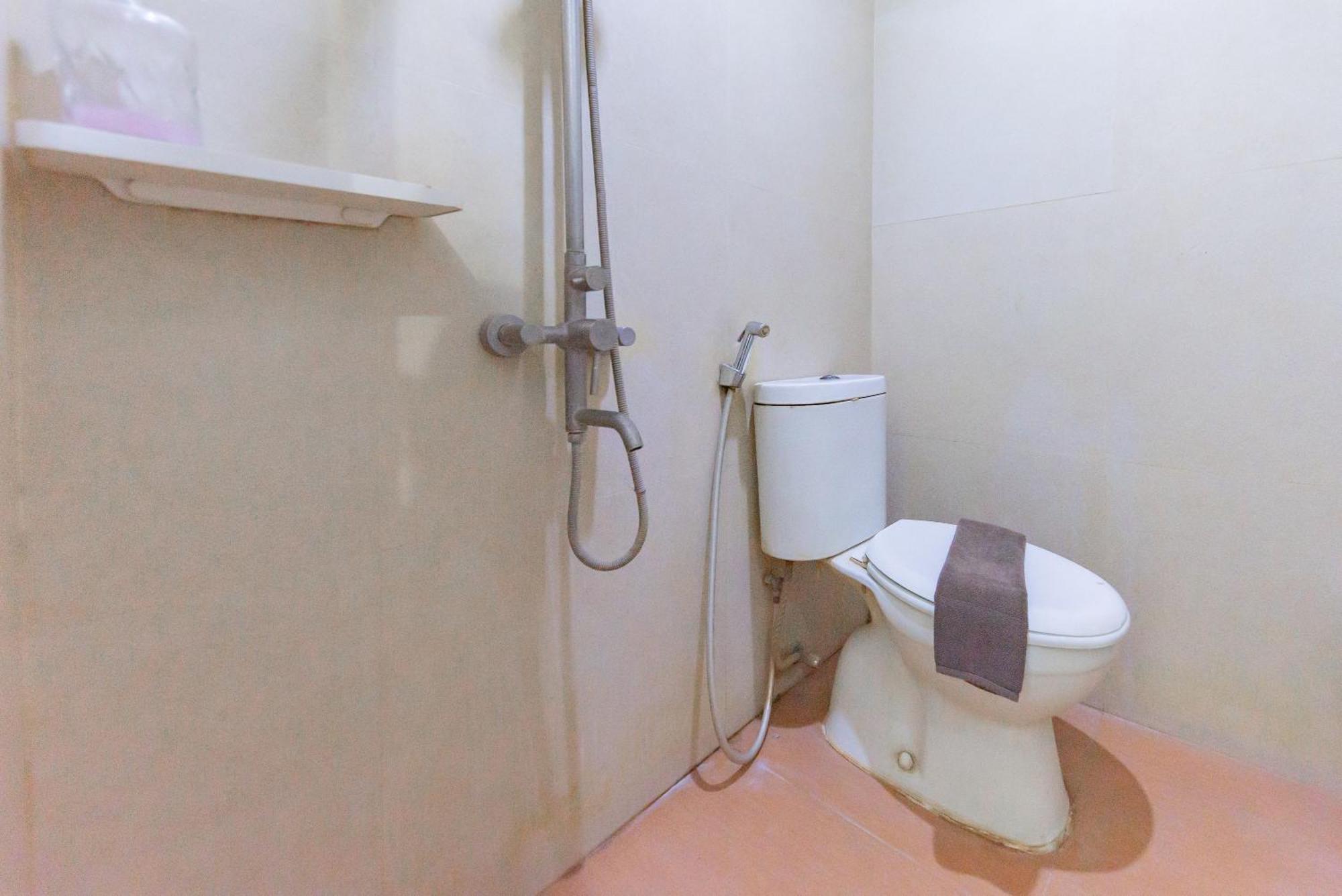 Sans Hotel Diemdi Kiaracondoong バンドゥン エクステリア 写真