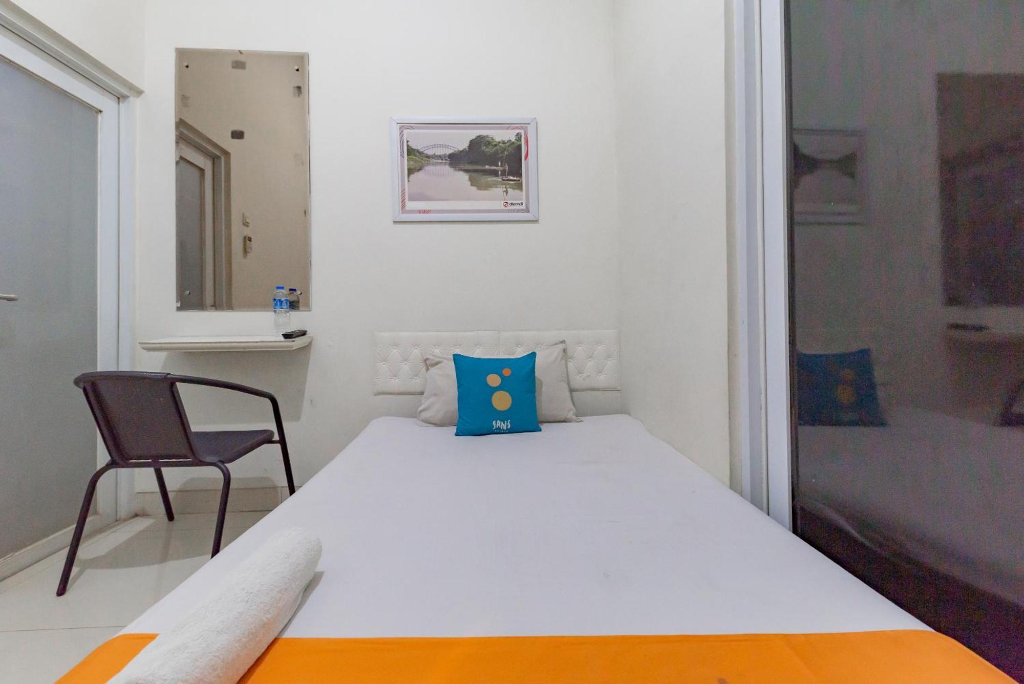 Sans Hotel Diemdi Kiaracondoong バンドゥン エクステリア 写真
